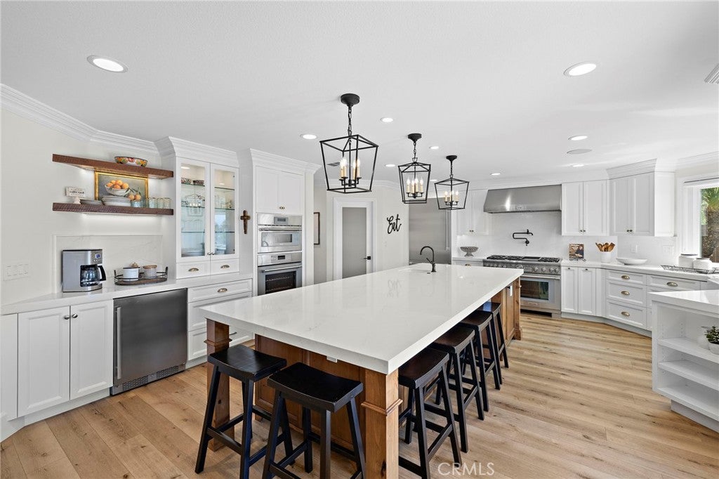 8 Las Pisadas, Rancho Santa Margarita CA 92688