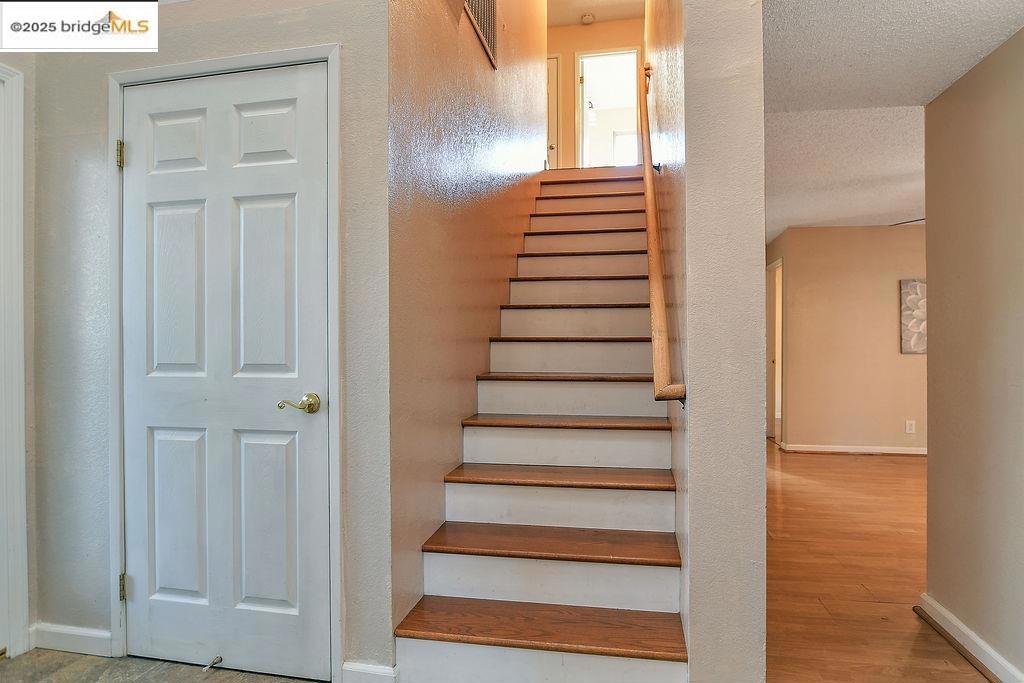 VALLEY GREEN - Residential