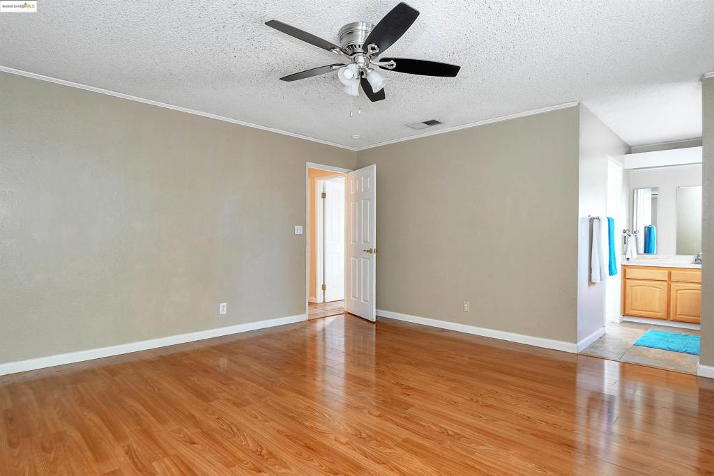 VALLEY GREEN - Residential