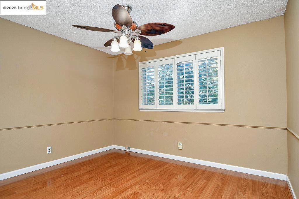 VALLEY GREEN - Residential