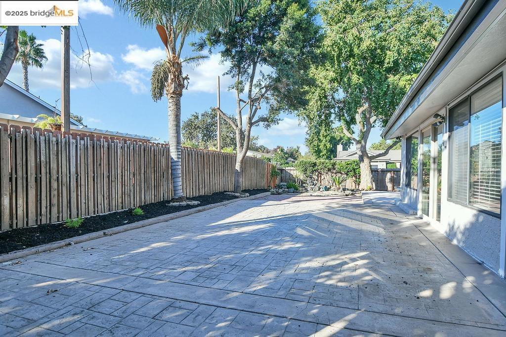 VALLEY GREEN - Residential