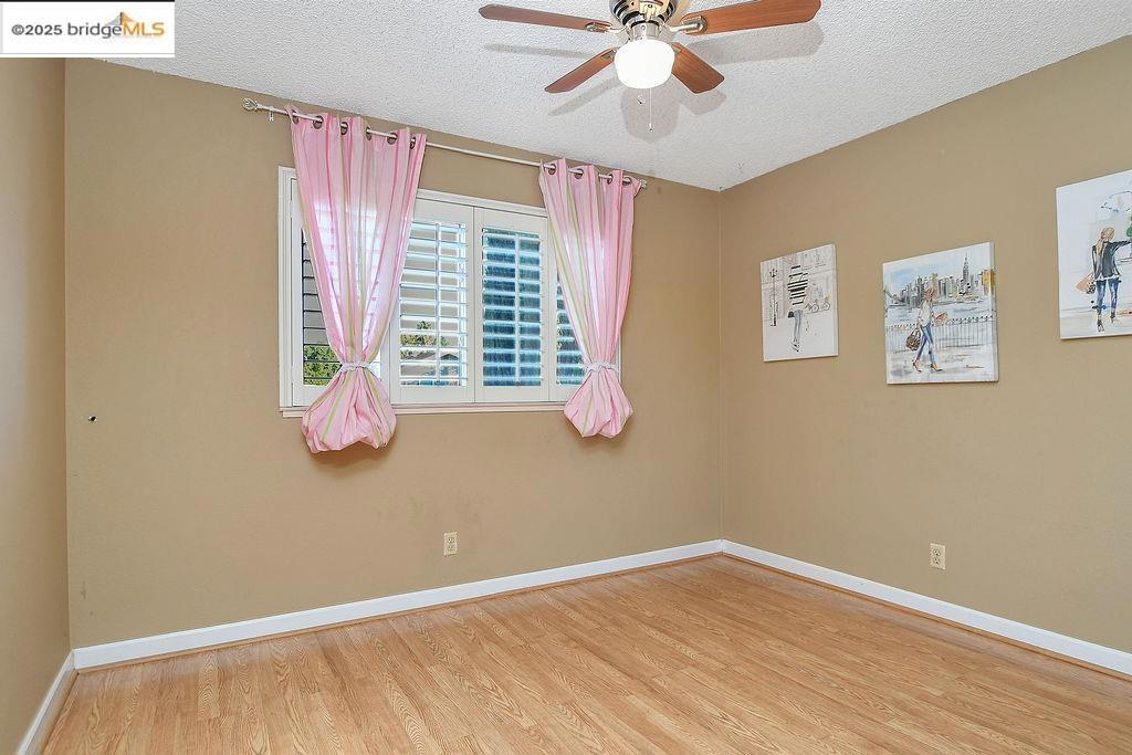VALLEY GREEN - Residential