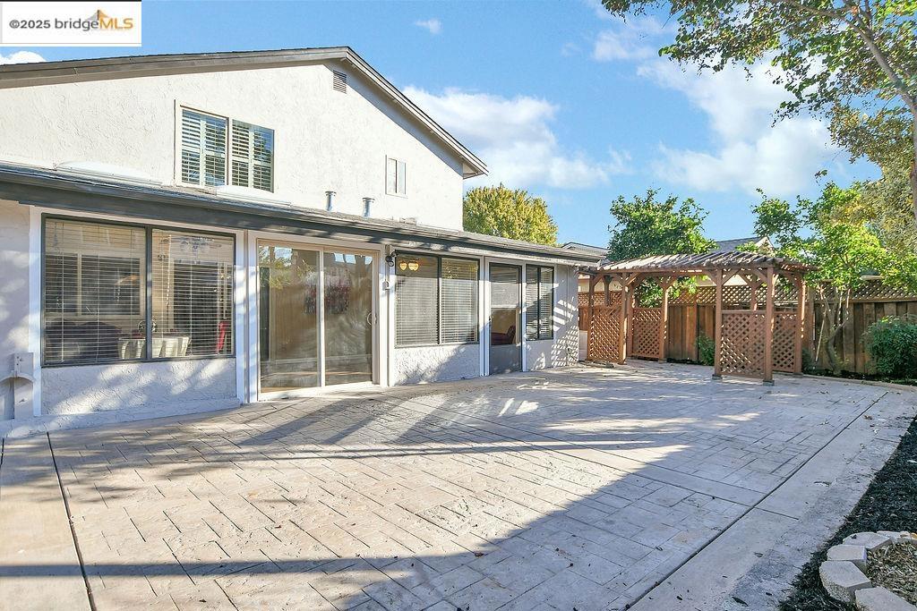 VALLEY GREEN - Residential
