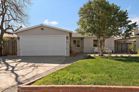 3193 Calzar Drive San Jose CA 95118