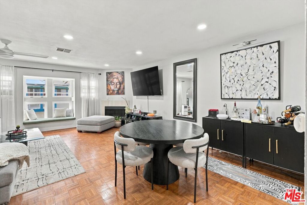 532 Venice Way 4