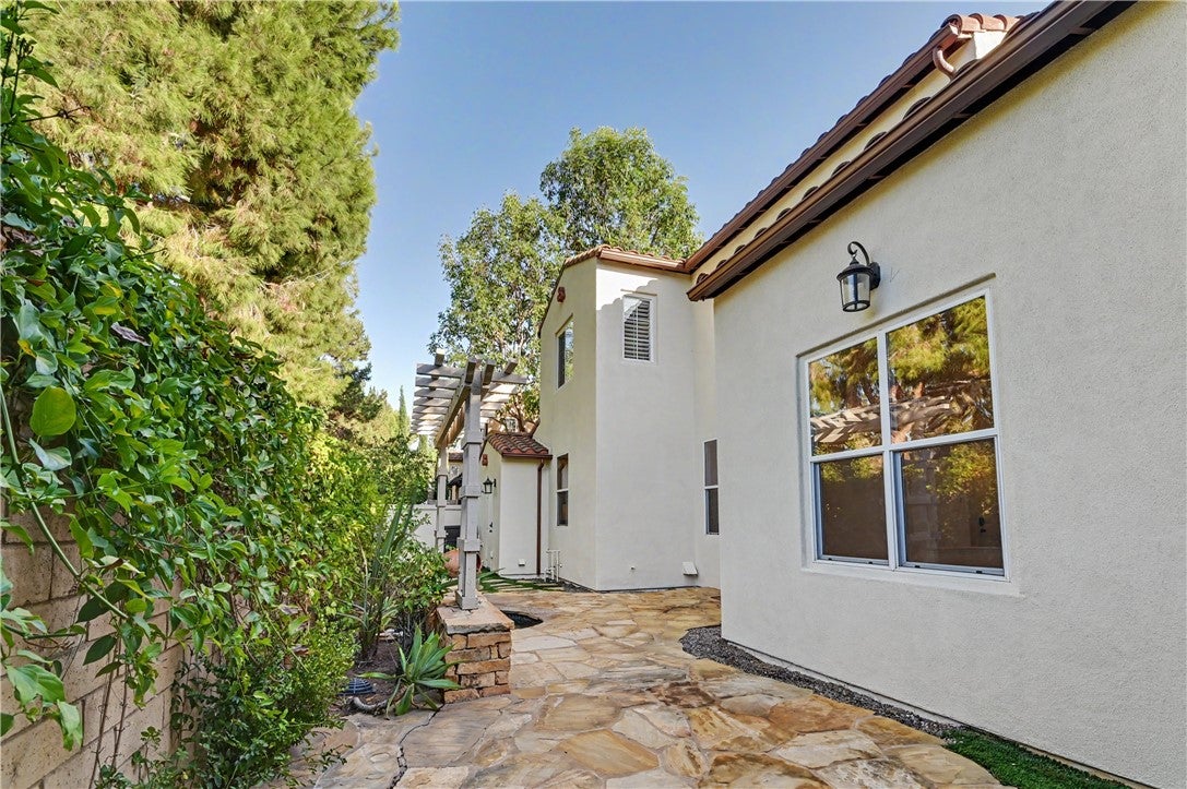 57 Windchime, Irvine CA 92603 - Photo 23