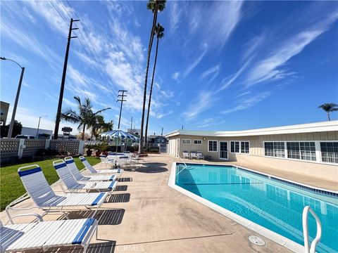 Photo of 16949 Western Ave #29B, Gardena, CA 90247 (MLS # SB25188205)