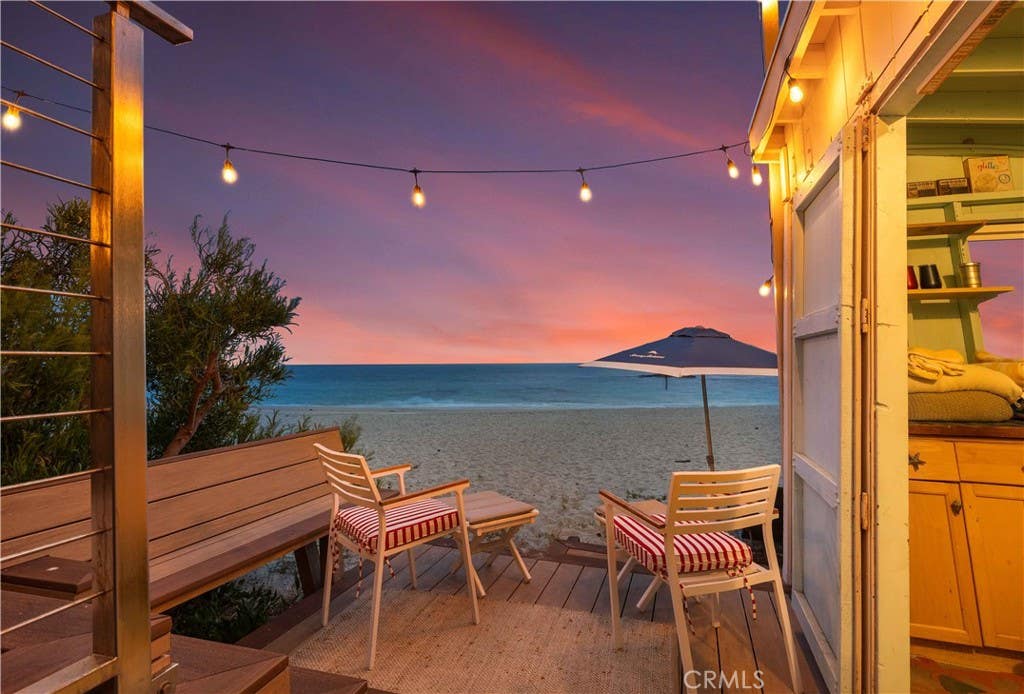 Photo of 31791 Coast Hwy, Laguna Beach, CA 92651 (MLS # OC26099188)