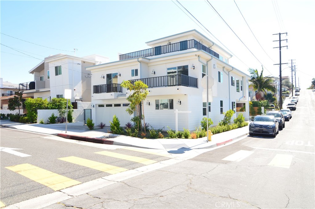 2100 Carnegie Lane