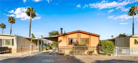 Photo of 1401 W 9th Street #75, Pomona, CA 91766 (MLS # CV25215662) Photo of 1401 W 9th Street #75, Pomona, CA 91766 (MLS # CV25215662)
