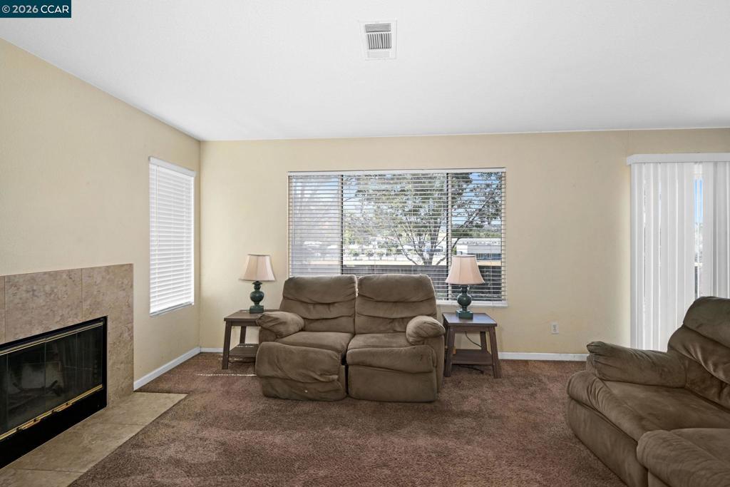 616 Ross Circle