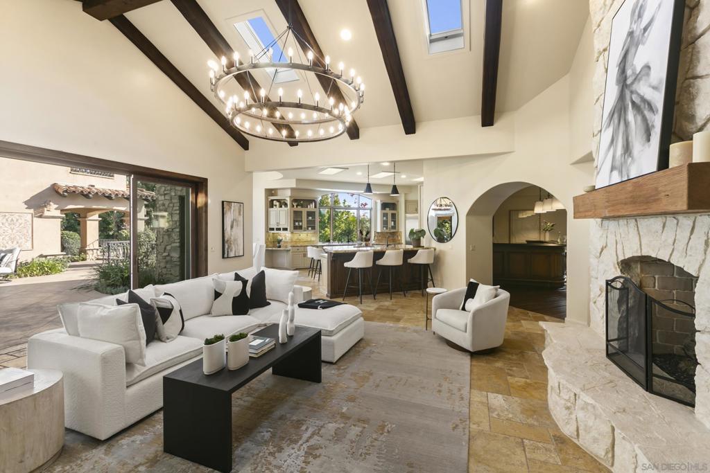 6089 Avenida Alteras