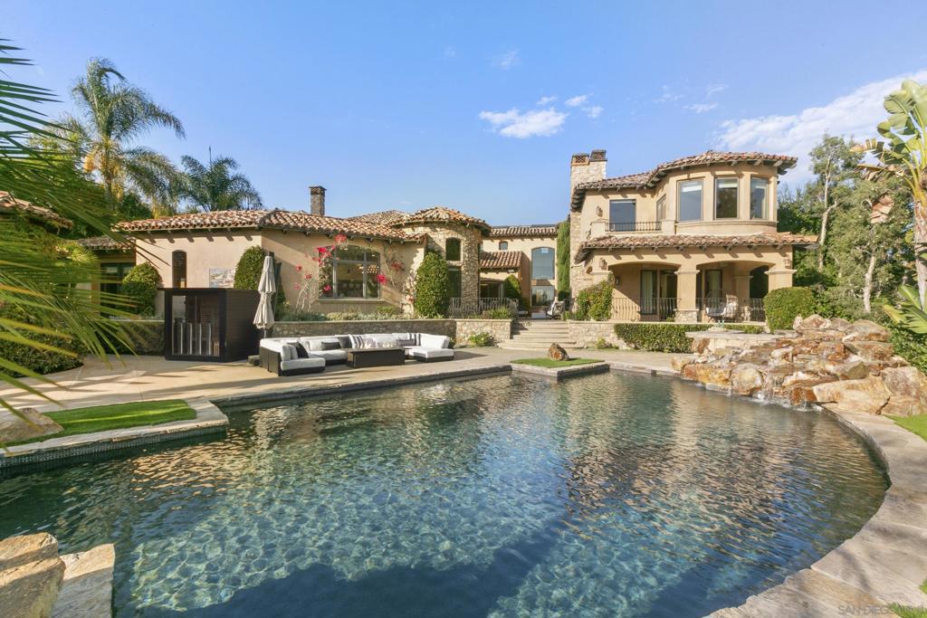6089 Avenida Alteras