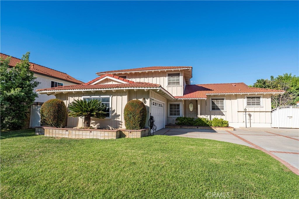16083 Mesa Robles