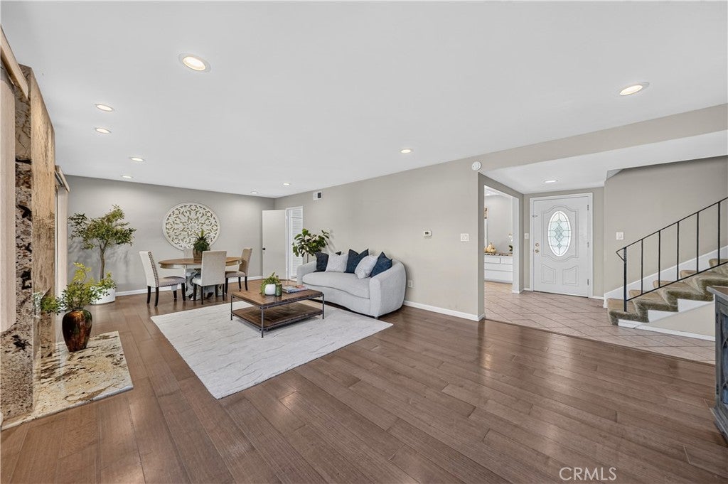16083 Mesa Robles