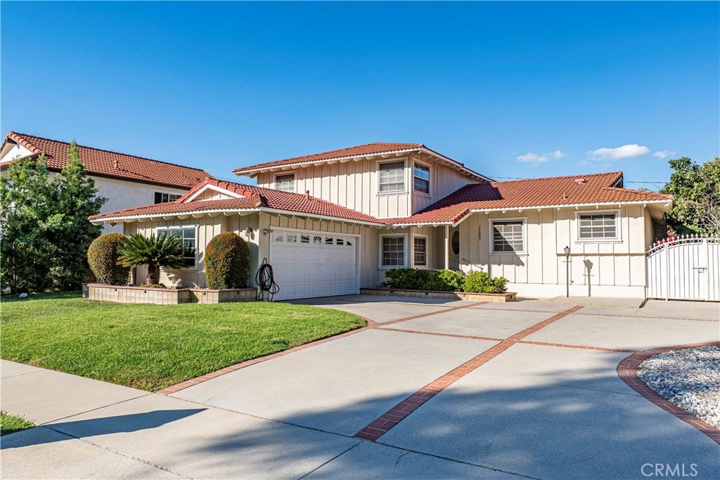 16083 Mesa Robles DR