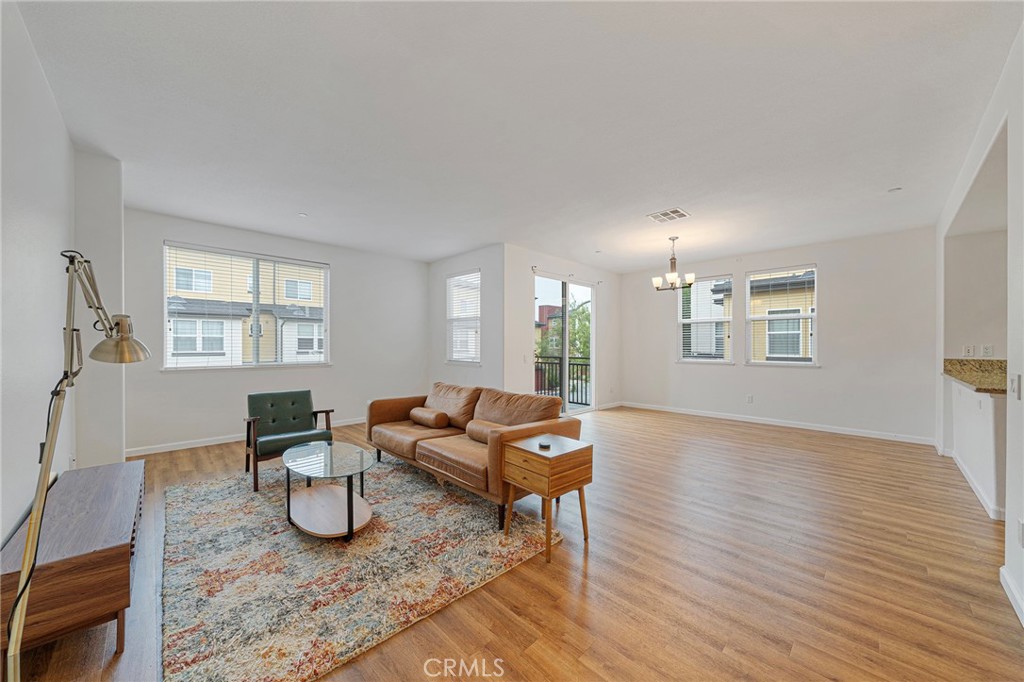 8620 Belford Ave 501