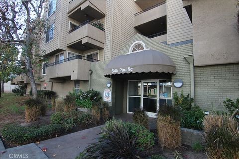 Photo of 645 Pacific AVE #303, Long Beach, CA 90802 (MLS # PW26102078)
