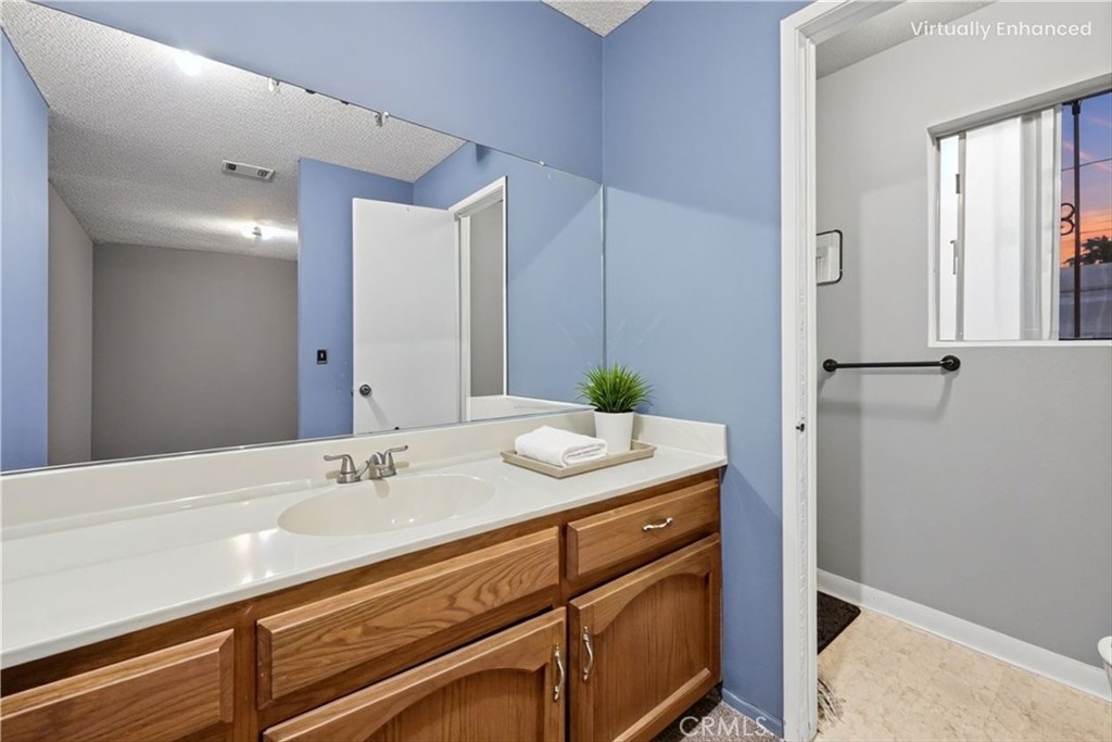 Corona Near Main - Residential