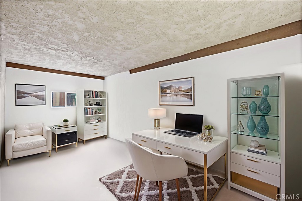 Corona Near Main - Residential