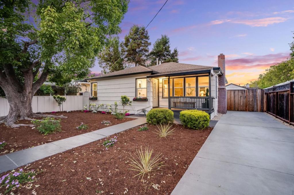 781 Ivy Drive, Menlo Park CA 94025