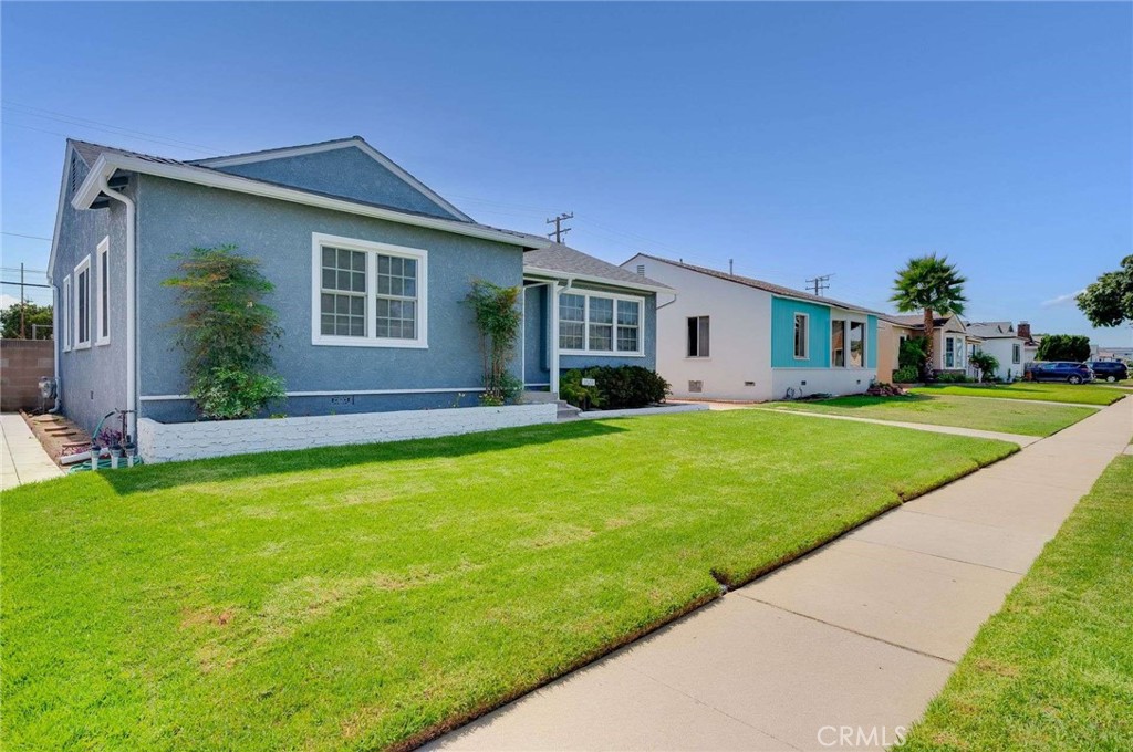 3528 Fairman