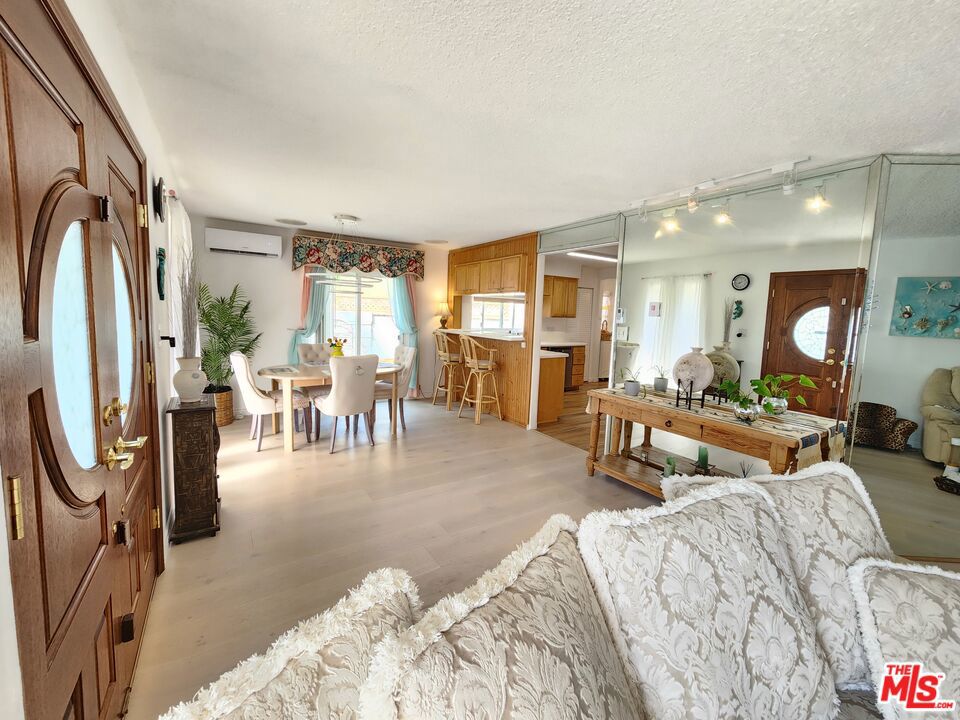 8130 Grimsby Avenue