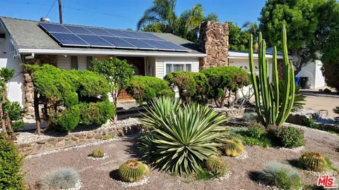 8130 Grimsby Avenue, Los Angeles, CA 90045 - MLS#: 25547733