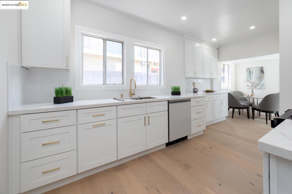 GLENVIEW - Residential