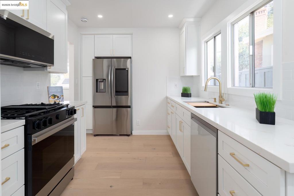 GLENVIEW - Residential