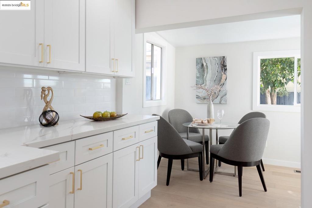 GLENVIEW - Residential