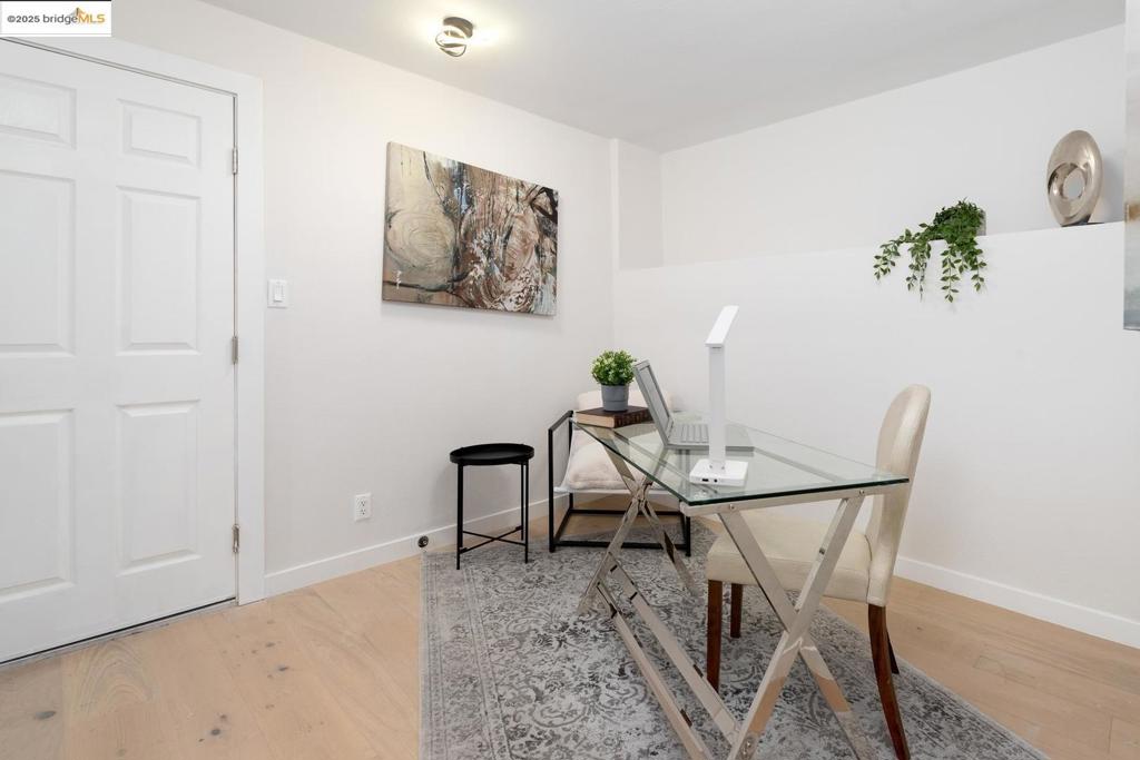 GLENVIEW - Residential