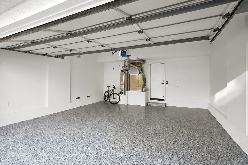 Aliso Viejo, California 92656, United States, 2 Bedrooms Bedrooms, ,3 BathroomsBathrooms,Residential,Active,110491