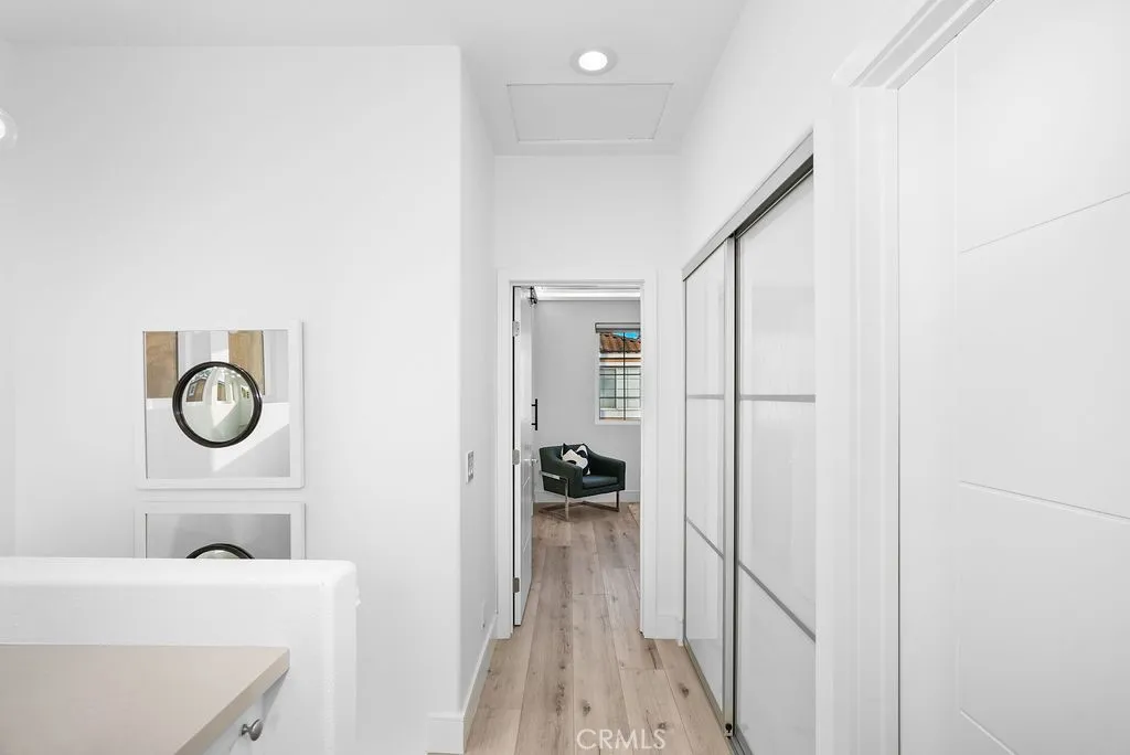 Aliso Viejo, California 92656, United States, 2 Bedrooms Bedrooms, ,3 BathroomsBathrooms,Residential,Active,110491