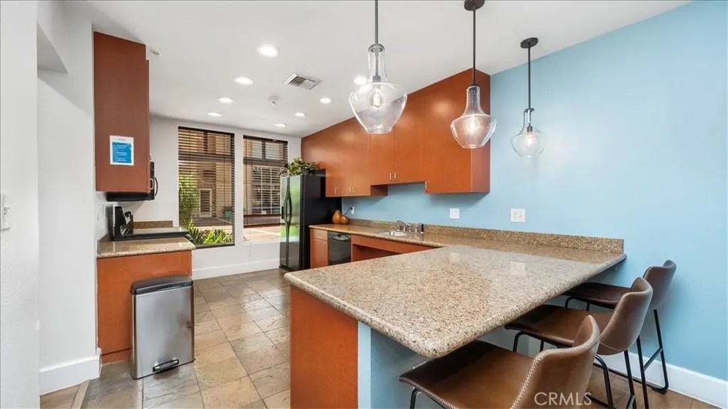 Long Beach, California 90802, United States, 2 Bedrooms Bedrooms, ,2 BathroomsBathrooms,Residential,Active,127494