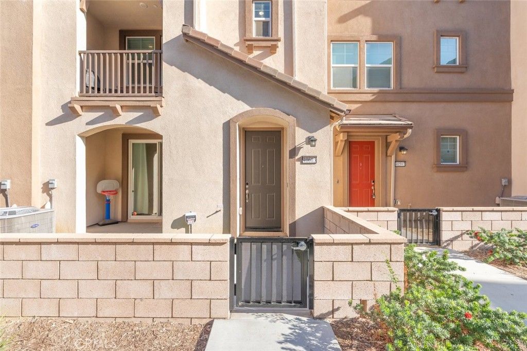 Photo of 40603 Melrose Dr, Temecula, CA 92591 (MLS # SW25227040)