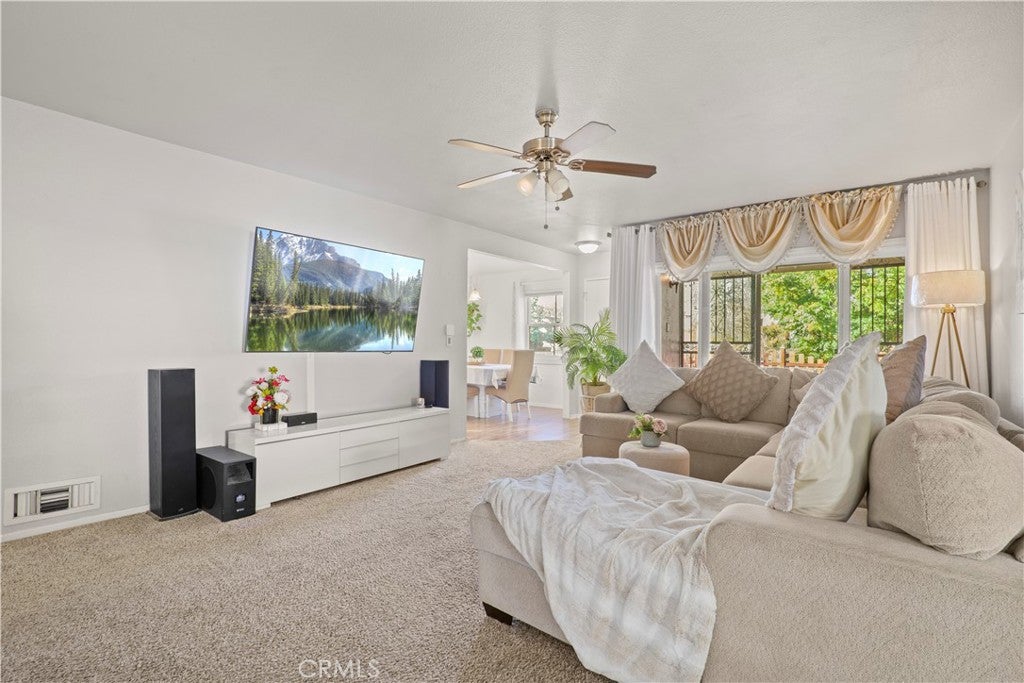 916 W Avenue J8