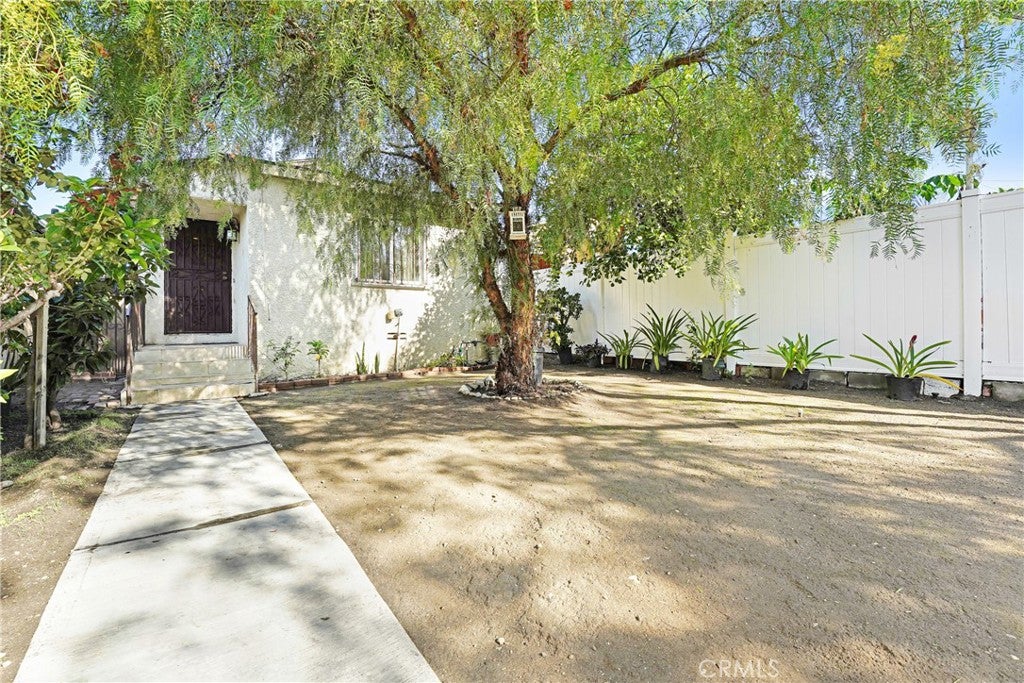 13127 Pinney Street