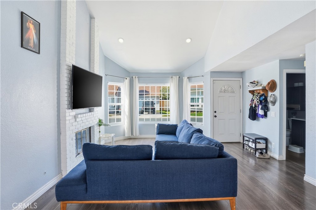 321 Burlington Common