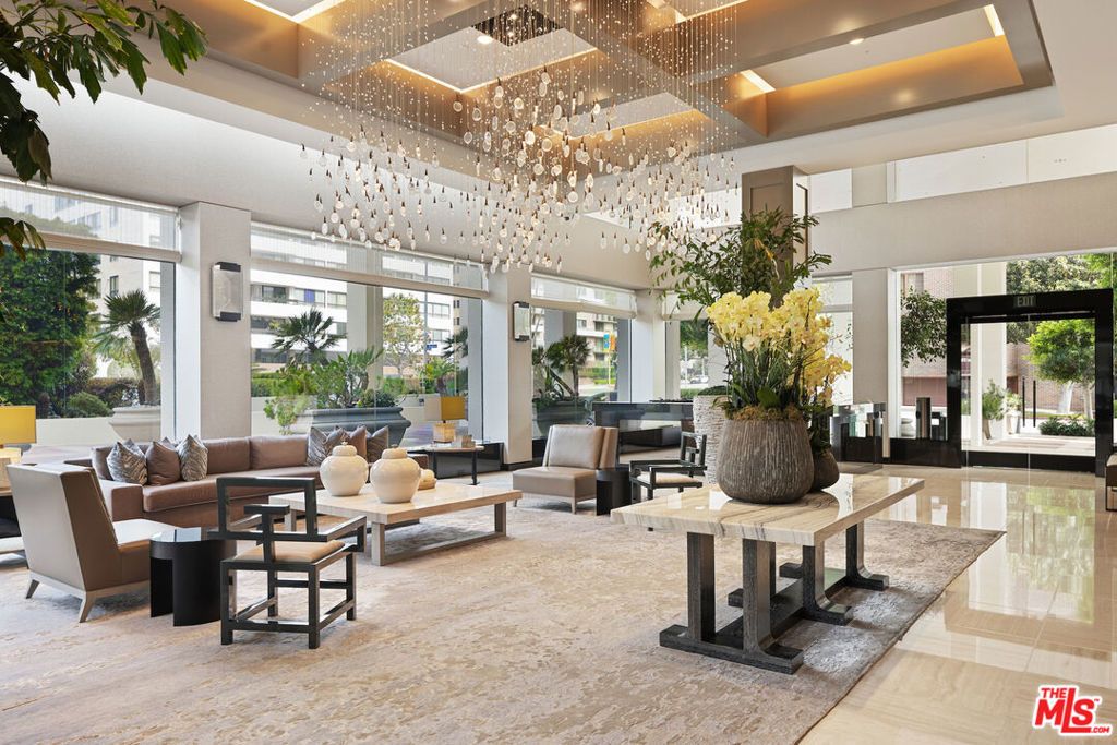 Photo of 10560 Wilshire Boulevard #406, Los Angeles, CA 90024 (MLS # 25575255)