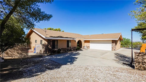 Photo of 9160 Buena Vista Street, Apple Valley, CA 92308 (MLS # CV26223505)