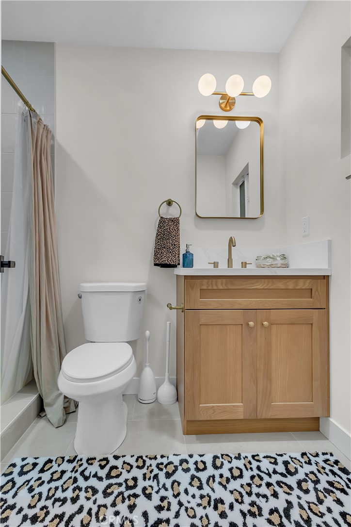 Los Cerritos (LC) - Residential