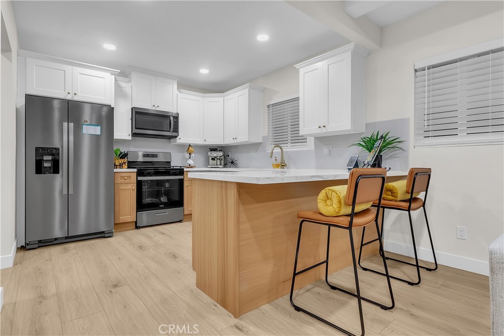 Los Cerritos (LC) - Residential