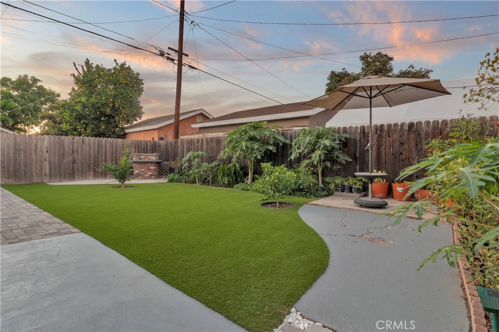 Los Cerritos (LC) - Residential