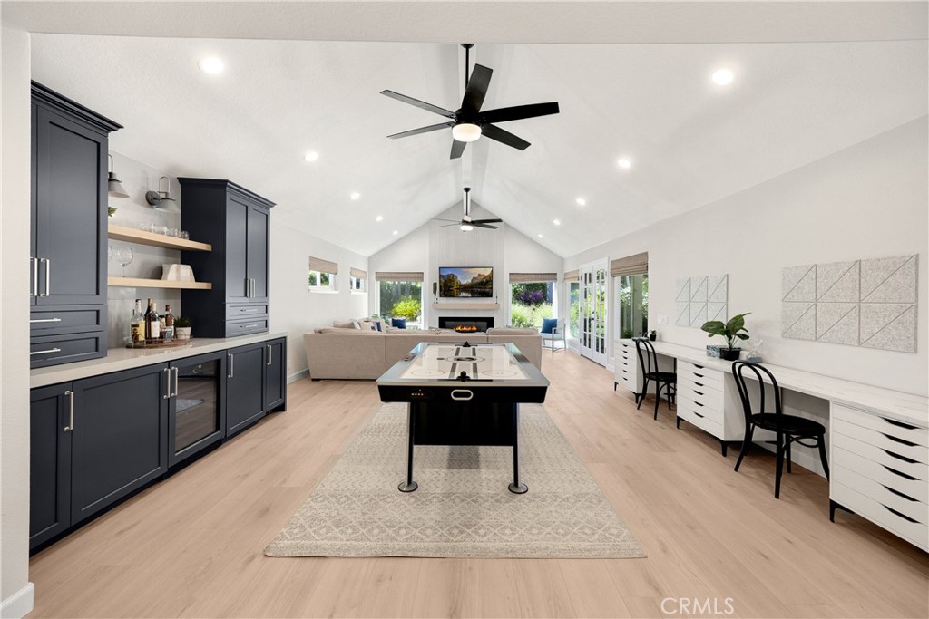 21210 Twin Oak