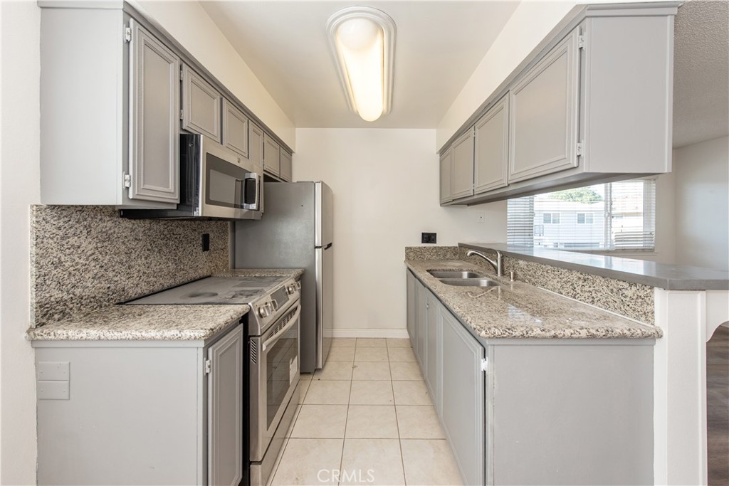 18236 Camino Bello 4