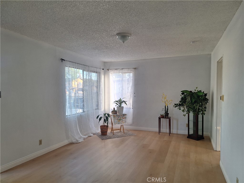 3123 Athol