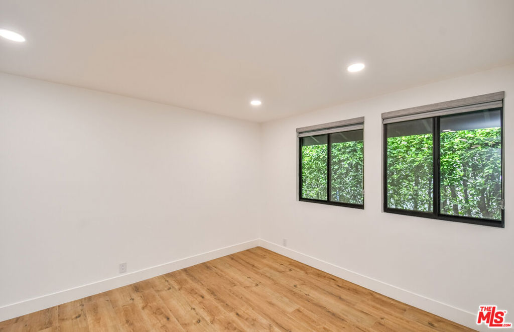 Properties 2 270 Grace Drive
