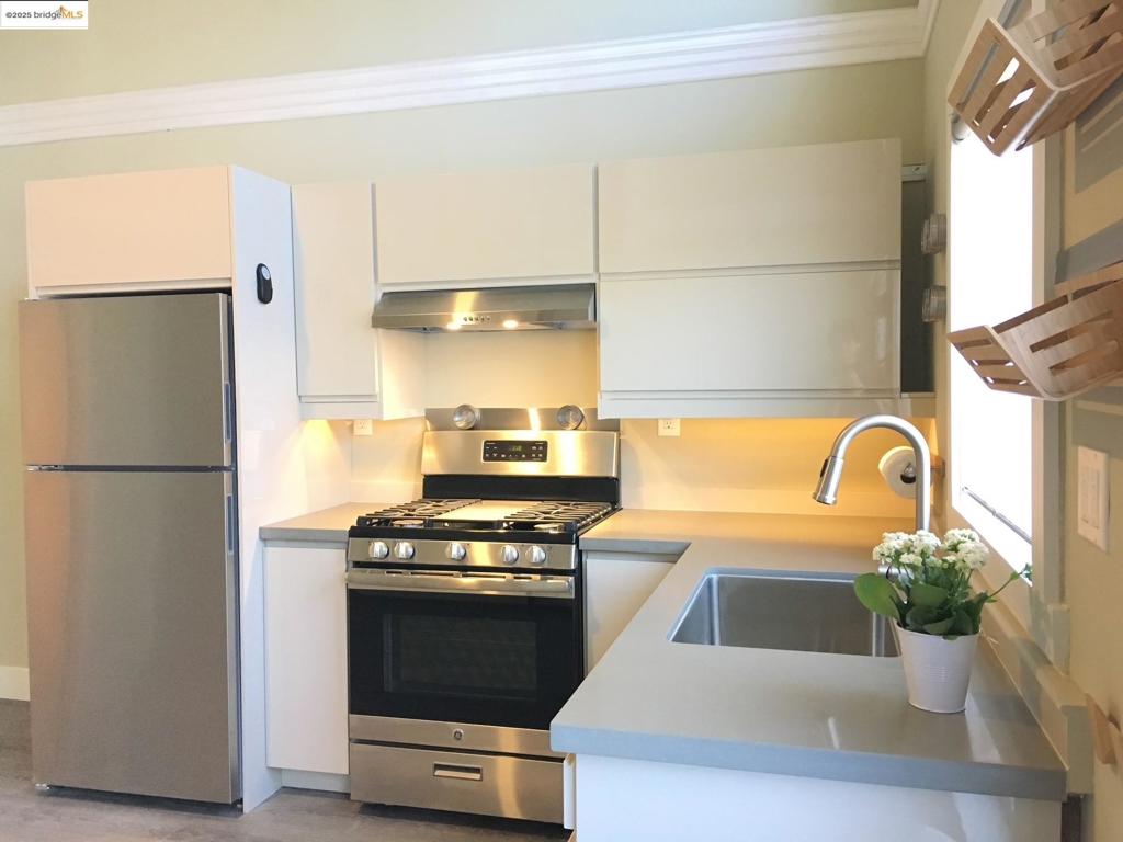 ROCKRIDGE - Residential Income