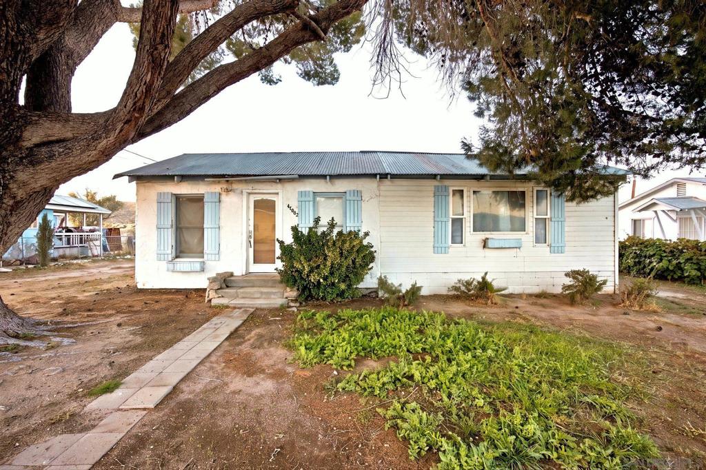 44682 Seeley Ave